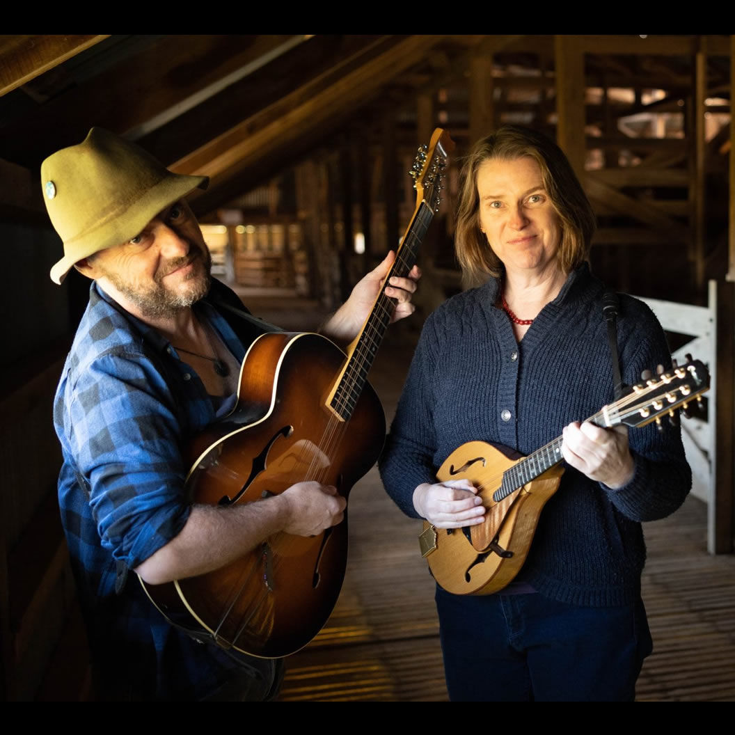 You are currently viewing Chloe and Jason Roweth